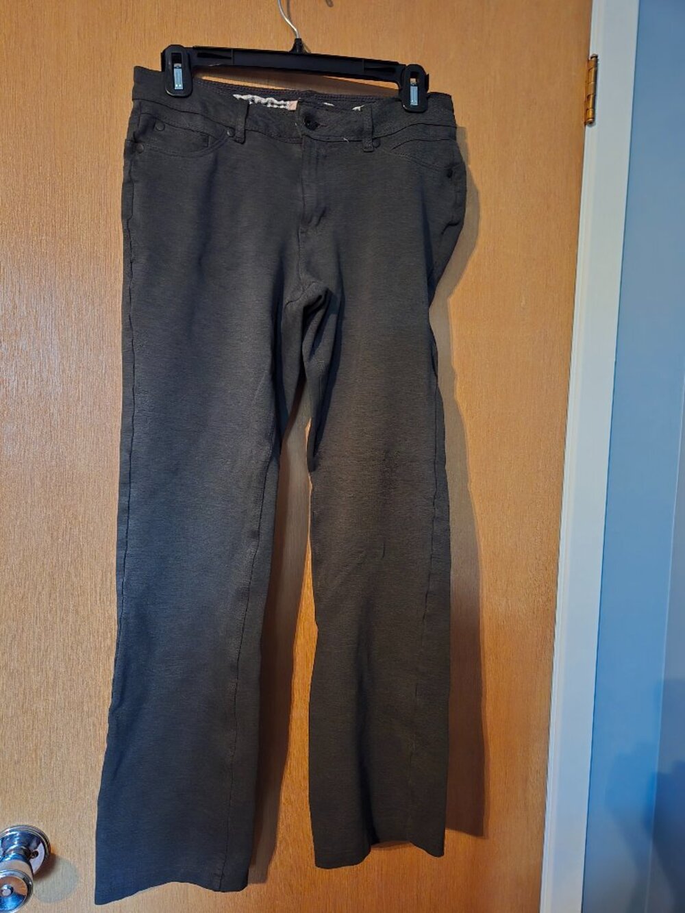 Max Cocos Dark Grey Charcoal Stretch Straight Leg Dress Pants Size 8